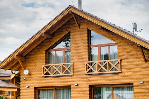Holzfenster